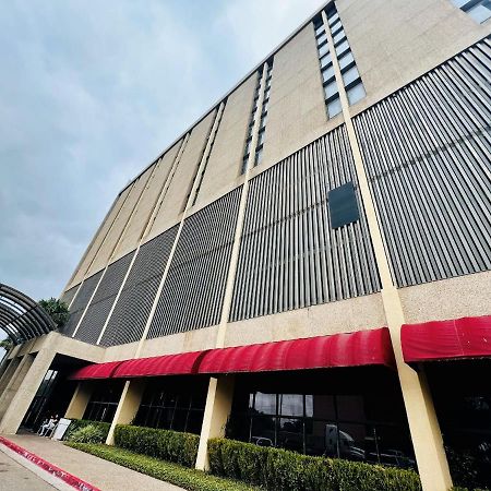 Hotel Ava ラレド エクステリア 写真